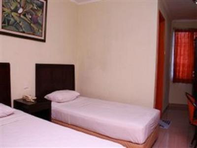 Plaza Hotel Harco Mangga Dua Jakarta Szoba fotó